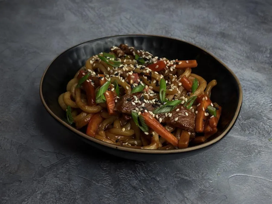 Домашняя лапша с говядиной